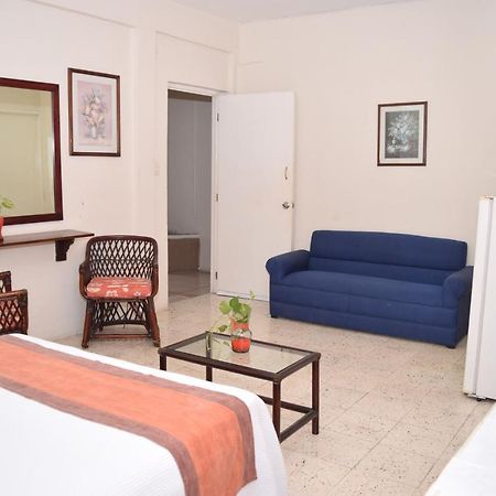 Hotel Suites Le Monde Канкун Экстерьер фото