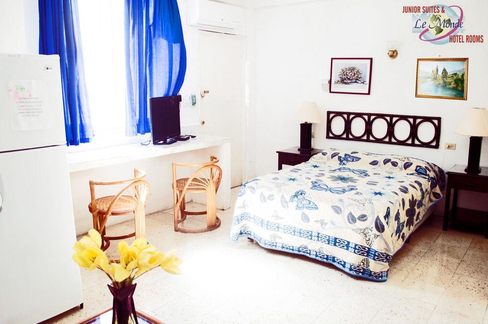 Hotel Suites Le Monde Канкун Экстерьер фото
