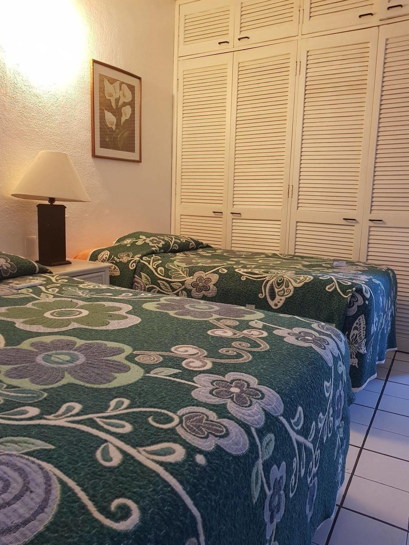 Hotel Suites Le Monde Канкун Экстерьер фото
